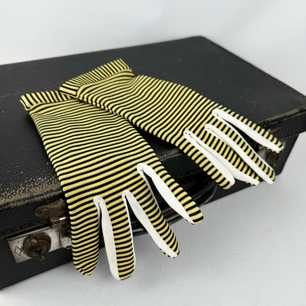 Original 1950's Black and Mustard Crimple Nylon Striped Gloves - Size 6 *