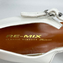 Load image into Gallery viewer, Re-Mix Starlet 1920&#39;s 1930&#39;s T-Strap Sandals in Ivory Leather - UK Size 9
