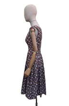 Load image into Gallery viewer, Original 1950's White and Brown Novelty Print Pine Cone Dress and Jacket Set - Bust 34
