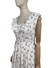 Load image into Gallery viewer, Original 1950&#39;s White, Pink and Green Textured Cotton Belted Day Dress with Roses Print and Frill Collar - Bust 34
