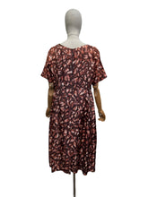 Load image into Gallery viewer, Original Rodney Model 1950's Wounded but Wearable Volup Aritificial Silk Day Dress in Brown and Cream - Bust 42 44
