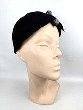 Load image into Gallery viewer, 1930’s Inky Black Felt Close Fitting Felt Hat with Art Deco Clear Paste Trim in a Good Size
