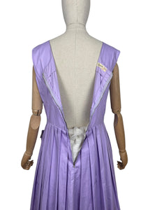 Original 1950's Carnegie Model Pale Lilac Cotton Day Dress with White Lace Detail and Bow Trimmed Pockets - Bust 38