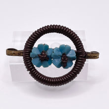Load image into Gallery viewer, Original 1940&#39;s Brown and Blue Wartime Make Do and Mend Wire Brooch with Flower Middle
