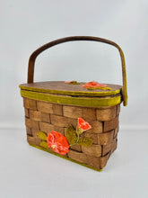 Load image into Gallery viewer, Beautiful Vintage Betsy B Wooden Basket Box Bag with Green Velvet Trim and Pink Flower Applique
