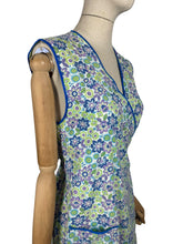 Load image into Gallery viewer, Original 1940's Floral Wraparound Apron in White, Purple, Blue and Green - Pretty Pinny - Bust 32 34 36
