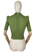 Load image into Gallery viewer, Reproduction 1940&#39;s Wartime Pure Wool Jumper with Neat Collar in Turtle Green  - Bust 34 36
