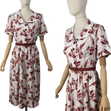 Load image into Gallery viewer, Original 1940&#39;s Fabulous Bow and Umbrella Novelty Print Linen Belted Day Dress - Bust 36
