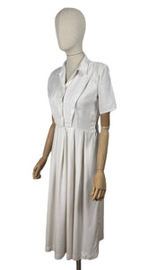 Original 1940's Ivory Crepe Day Dress - Perfect Summer Dress - Bust 36 *