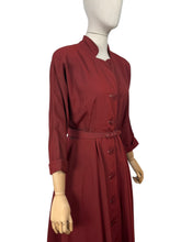 Load image into Gallery viewer, Original Late 1940&#39;s New Look &#39;A Leslie Fay Original&#39; Belted Rust Day Dress - Bust 38
