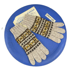 Load image into Gallery viewer, Vintage Pure Wool Fair Isle Gloves in Brown, Cream and Orange *
