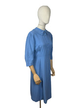 Load image into Gallery viewer, Original Late 1940&#39;s Cornflower Blue Lightweight Wool Day Dress - Bust 34 35
