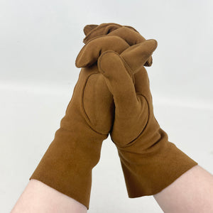 Beautifully Soft Vintage 1950's Rust Suede Ladies Gloves *