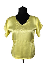 Load image into Gallery viewer, Original 1940’s Embroidered Lemon Yellow Pyjama Top with Scalloped Edge - Great Summer Blouse - Bust 32 34
