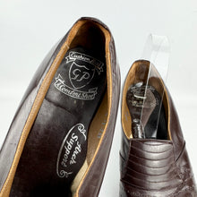 Load image into Gallery viewer, Original 1940’s Chocolate Brown Leather Shoes - UK Size 5 5.5
