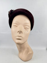 Load image into Gallery viewer, Original 1950’s Dark Brown Felt Hat with Feather and Bow Trim *
