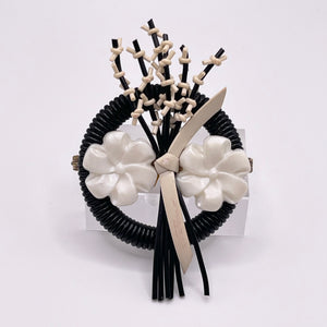 Original 1940's Black and White Wartime Make Do and Mend Wire Brooch with Flower Button MIddle