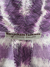 Load image into Gallery viewer, 1940’s 1950’s Horrockses Crisp Cotton Day Dress in Purple, White and Black - Bust 40
