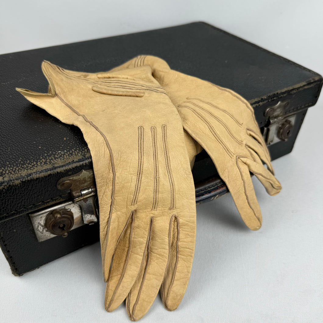 Original 1930's Natural Kid Leather Gauntlet Gloves - AS IS - Size 6