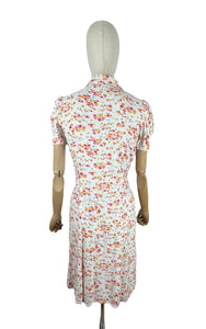 Original Late 1930's Petite Length Floppy Cotton Floral Day Dress in White, Coral, Pink and Yellow - Bust 32 34