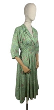 Load image into Gallery viewer, Original 1940&#39;s Pure Silk Day Dress with Pretty Floral Print by Debinex - Bust 38 *
