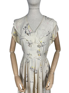 Original 1940's 1950's Feather Light Pure Silk Dress with French Print - Bust 36 38"