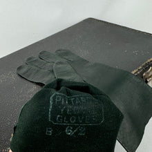 Load image into Gallery viewer, Original 1940&#39;s Dark Forest Green Pig Skin Leather Gloves -  Size 6.5 *
