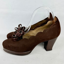 Load image into Gallery viewer, Original 1940's CC41 High Style Platform Shoes with Scalloped Edge - UK 5.5 6

