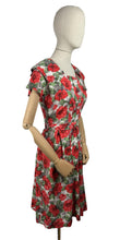 Load image into Gallery viewer, Original 1950&#39;s Petite Fit Bright Floral Floppy Cotton Day Dress - Bust 34 35 36 *
