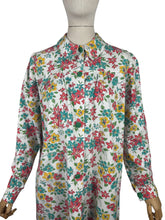 Load image into Gallery viewer, Originla 1940's White Cotton Smock with Bright Floral Print - Bust 38 *
