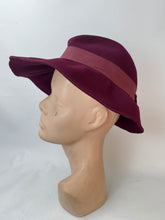 Load image into Gallery viewer, Original 1930's 1940's Burgundy Felt Fedora with Wide Grosgrain Trim
