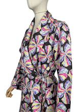 Load image into Gallery viewer, Original 1940&#39;s Novelty Print Dressing Gown - Black with Vibrant Bow Print - Bust 34 36 38
