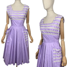Load image into Gallery viewer, Original 1950&#39;s Carnegie Model Pale Lilac Cotton Day Dress with White Lace Detail and Bow Trimmed Pockets - Bust 38
