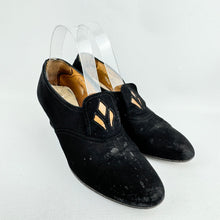 Load image into Gallery viewer, Original 1940&#39;s CC41 Black Suede Court Shoes with Brown Leather Trim - UK 5  - AS IS *
