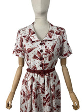 Load image into Gallery viewer, Original 1940&#39;s Fabulous Bow and Umbrella Novelty Print Linen Belted Day Dress - Bust 36

