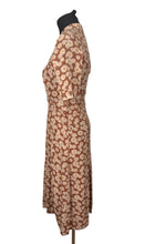 Load image into Gallery viewer, Original 1930's Brown Cotton Day Dress with Pretty Floral Print in Cream and Pink - Bust 32 *
