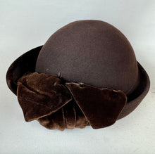 Load image into Gallery viewer, Original 1940's Dark Chocolate Brown Felt and Velvet Hat with Bow Trim By Jacoll
