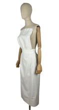 Load image into Gallery viewer, Vintage White Cotton Nurses Uniform Apron - No.1
