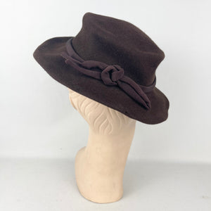 Original 1940’s Chocolate Brown Felt Hat with Grosgrain Trim