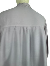 Load image into Gallery viewer, Wounded But Wearable Original Volup 1940's Crepe Blouse in Mauve - Bust 42 44
