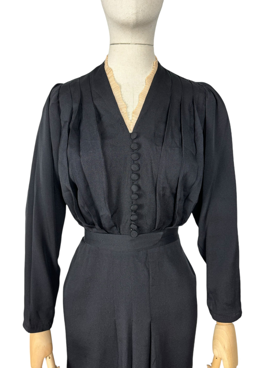 Original 1930's Volup Black Crepe Belted Day Dress with Ruffle Trim - Bust 42 44