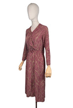 Load image into Gallery viewer, Original 1930's Art Deco Long Sleeved Belted Day Dress in Burgundy and Green - Bust 32 34 *
