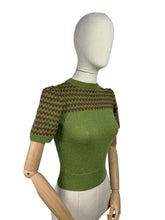 Load image into Gallery viewer, Reproduction 1940&#39;s Hand Knitted Stripe Jumper in Turtle Green and Brown Pure Wool - Bust 32 34
