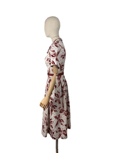 Original 1940's Fabulous Bow and Umbrella Novelty Print Linen Belted Day Dress - Bust 36