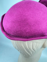 Load image into Gallery viewer, Original 1940’s Magenta Pink Felt Hat with Large Bow Trim by Louis of California
