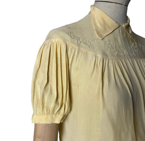 Original 1930's 1940’s Buttermilk Crepe Embroidered Button Back Blouse - As Is - Bust 34