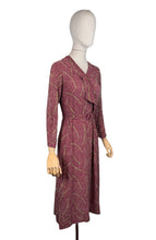 Load image into Gallery viewer, Original 1930's Art Deco Long Sleeved Belted Day Dress in Burgundy and Green - Bust 32 34 *
