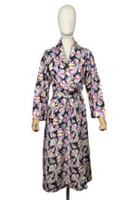 Load image into Gallery viewer, Original 1940&#39;s Novelty Print Dressing Gown - Black with Vibrant Bow Print - Bust 34 36 38
