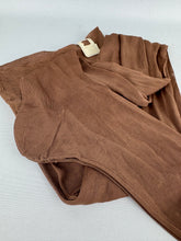 Load image into Gallery viewer, Original 1940&#39;s CC41 Fully Fashioned Rayon Silk Seamed Stockings
