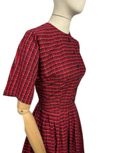 Load image into Gallery viewer, Original 1950&#39;s Red, Black and White Cotton Shirtwaist Dress - Bust 38 40 *
